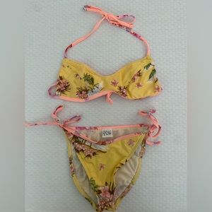 Floral bikini